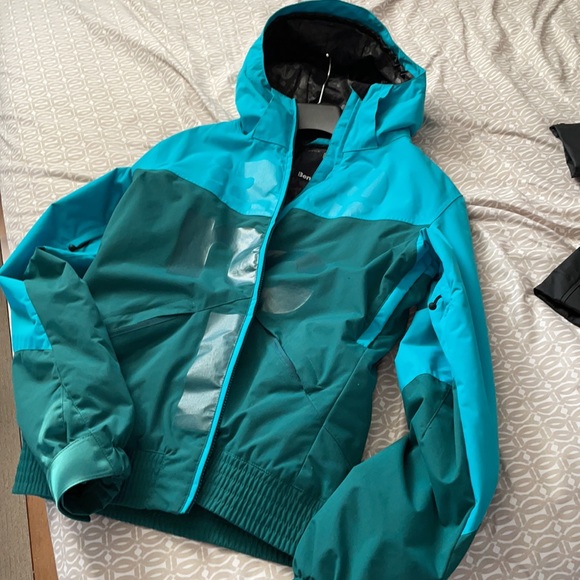 Bench women’s waterproof coat - Picture 8 of 8